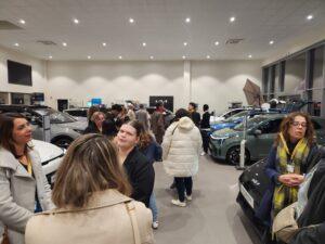 Les élèves et les professionnels invités en grande discussion