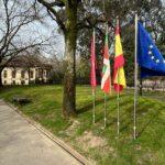 Drapeaux des collectivités auxquelles appartient Guernica